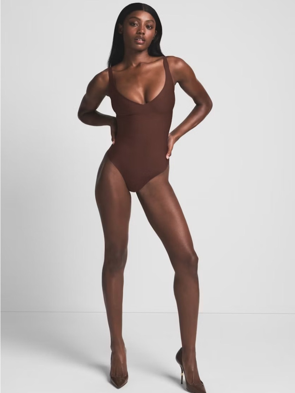 SKIMS Body Plunge Thong Bodysuit S